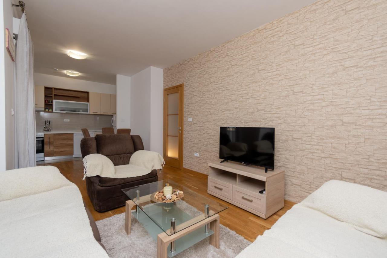 City Compass Apartment 2 Podgorica Zewnętrze zdjęcie